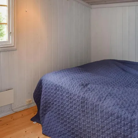 Semesterbostad Amazing In With Kitchen